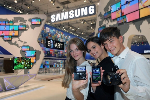 Samsung mv800 lọt top 10 sản phẩm ấn tượng tại ifa 2011