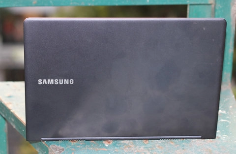 Samsung series 9 sắp bán tại vn giá 375 triệu đồng