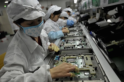 Samsung thuê hãng ngoài sản xuất laptop năm 2012