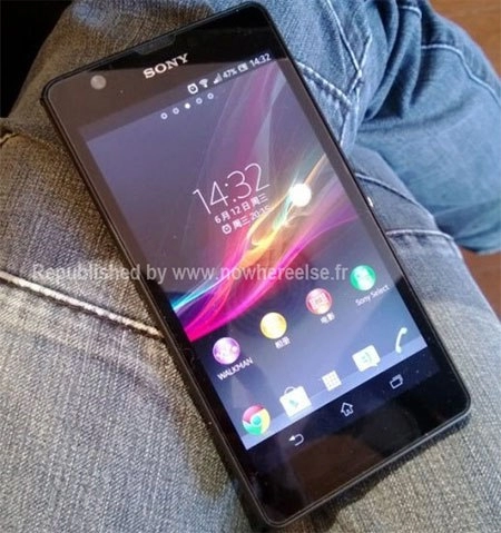 Smartphone 644 inch của sony có thiết kế giống xperia z