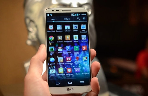 Smartphone g2 cao cấp nhất của lg trình làng với màn hình 52 inch