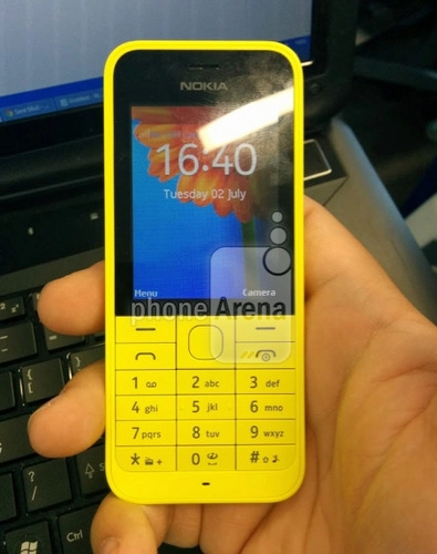 Smartphone lumia 2 sim của nokia có màn hình 45 inch
