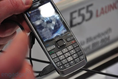 Smartphone siêu mỏng nokia e55