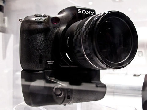 Sony a77 sẽ ra mắt tháng 7 bán vào tháng 10