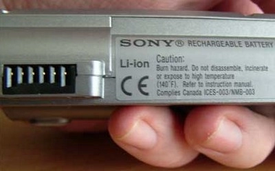 Sony lại thu hồi thêm 100000 pin laptop