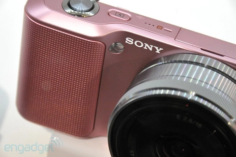 Sony nex rực rỡ sắc màu tại photokina