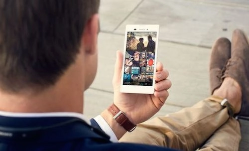 Sony ra mắt smartphone 53 inch mỏng nhất thế giới