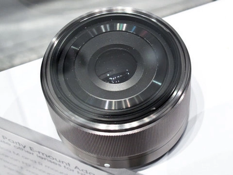 Sony sẽ thêm 7 ống kính cho máy nex năm nay