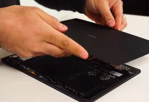 Sony tự phẫu thuật tablet z để khoe linh kiện
