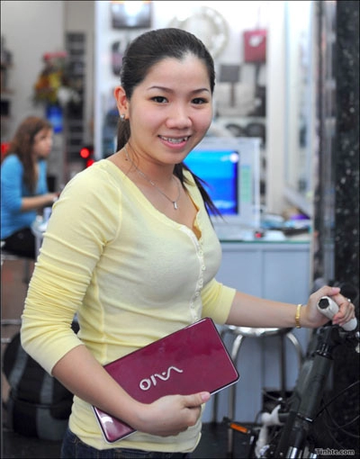 Sony vaio p tại vn giá 1450 usd