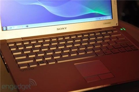 Sony vaio x ngoài đời thực