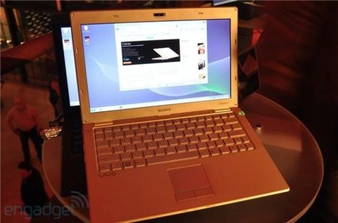 Sony vaio x ngoài đời thực