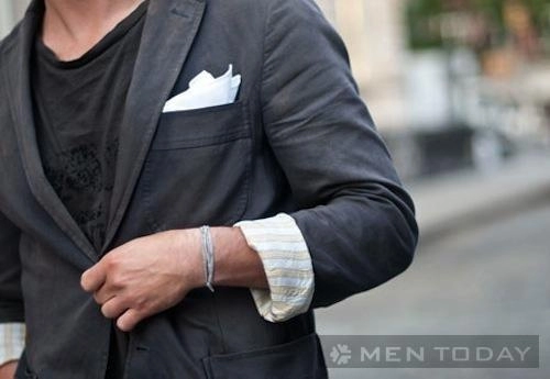 Sử dụng cravat và pocket square đúng cách