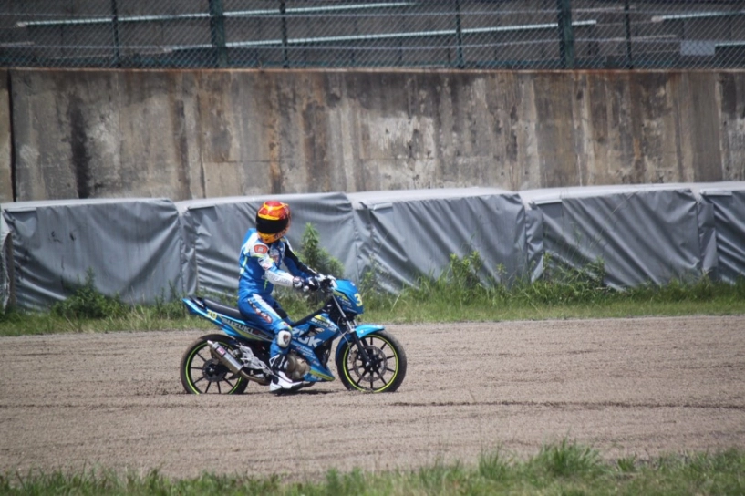 Suzuka circuit tay đua việt nam dành chiến thắng thuyết phục trước vđv sri lanka