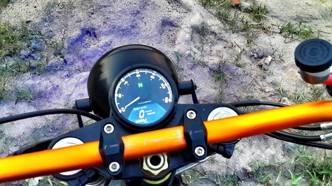 Suzuki gn250 độ phong cách tracker qua bàn tay thợ sài gòn