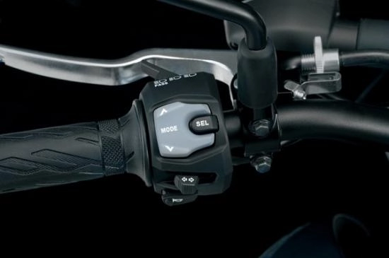 Suzuki gsx-s1000 ra mắt phiên bản mới vào tháng 62015