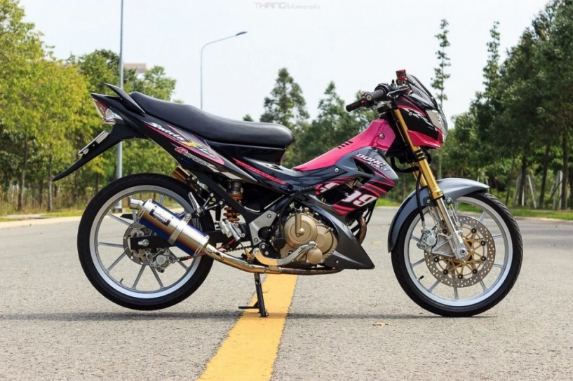 Suzuki raider độ tinh tế trong từng món đồ chơi