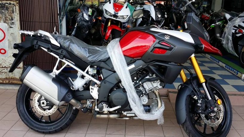 Suzuki v-storm 1000 abs hàng khui thùng chụp từ nước ngoài