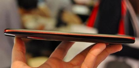 Tablet android honeycomb 7 inch đầu tiên trên thế giới
