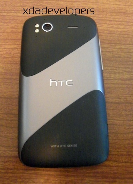 Thêm hình ảnh về htc pyramid