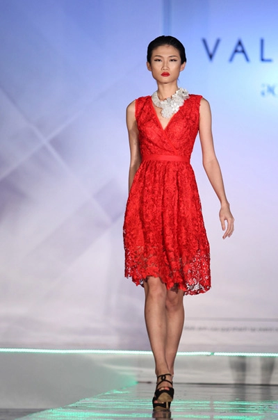 Top model hội ngộ trên sàn catwalk