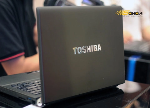 Toshiba tecra r840 giá từ 226 triệu