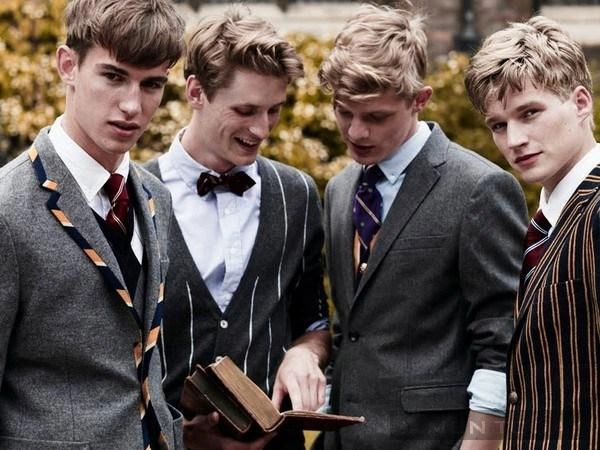 Trẻ ra vài tuổi với phong cách preppy