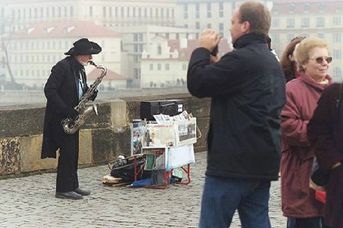 Ước nguyện trên cầu tình yêu ở prague