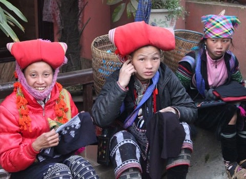 Văn hóa dân tộc trong lễ hội đường phố sapa rực rỡ sắc màu