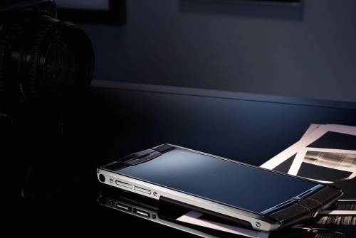 Vertu ra mắt smartphone android giá hơn 200 triệu đồng