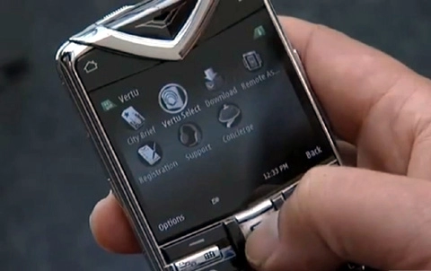Vertu ra mắt smartphone bàn phím qwerty đầu tiên