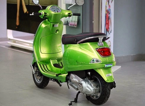 Vespa lx với màu sắc đẹp lung linh