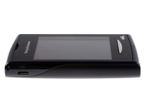 Walkman phone cảm ứng tí hon