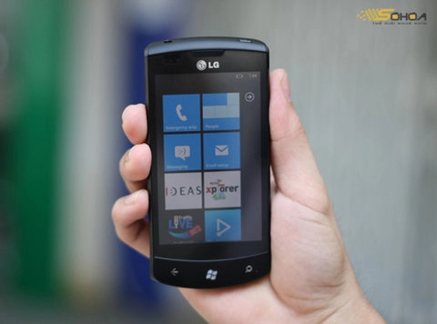 Windows phone 7 đầu tiên của lg ở vn