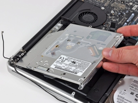 Xem nội tạng macbook pro dùng core i5