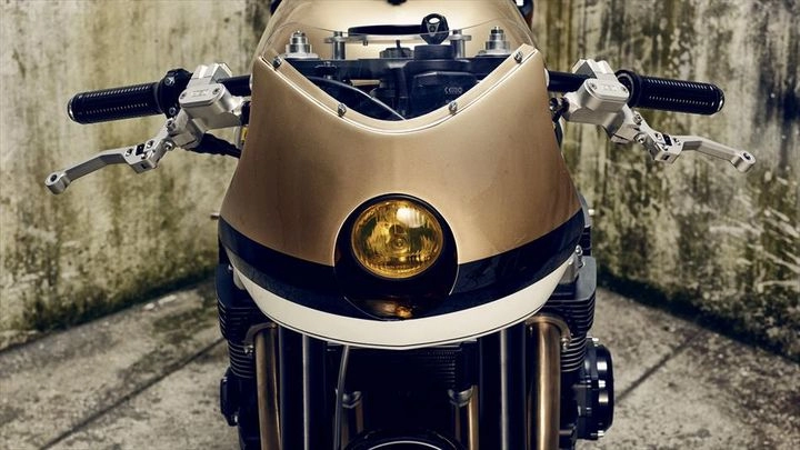 Yamaha xjr1300 hầm hố với phong cách cafe racer