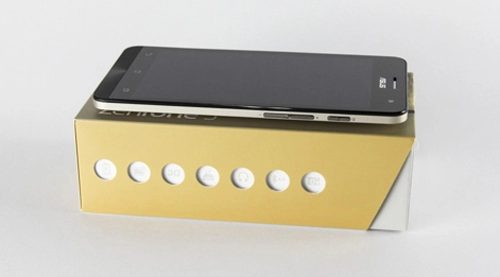Zenfone 5 màu đỏ và vàng xuất hiện tại vn