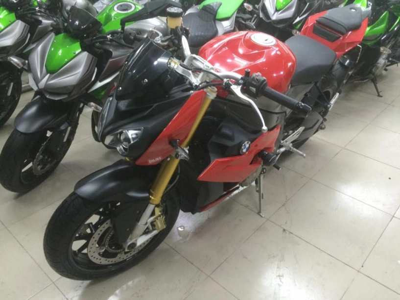 Bmw s1000r 2015 abs màu đỏ cực tươiodo thấphqcnchính chũ ũy quyền sang tên trong ngày