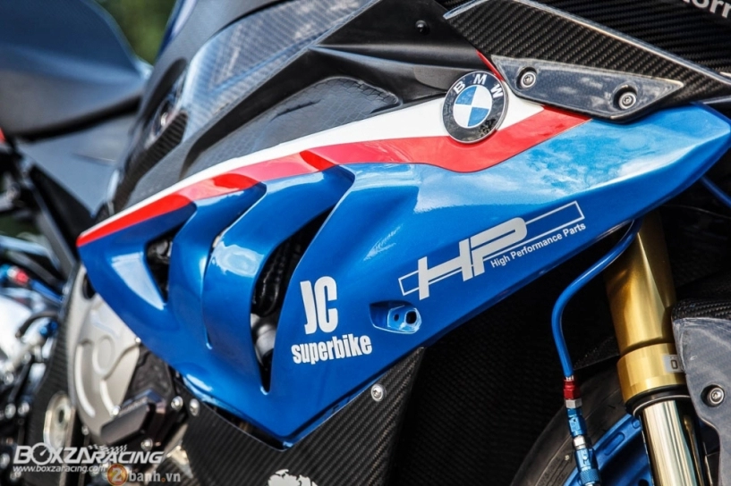 Bmw s1000rr siêu ngầu trong bản độ hàng hiệu cực chất