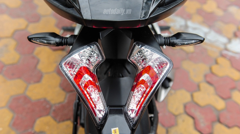 Cận cảnh bajaj pulsar rs200 demon black đầu tiên tại việt nam giá chỉ 90 triệu đồng