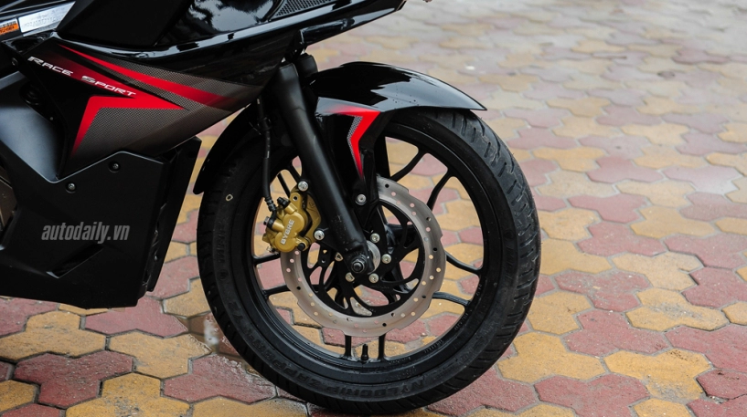 Cận cảnh bajaj pulsar rs200 demon black đầu tiên tại việt nam giá chỉ 90 triệu đồng