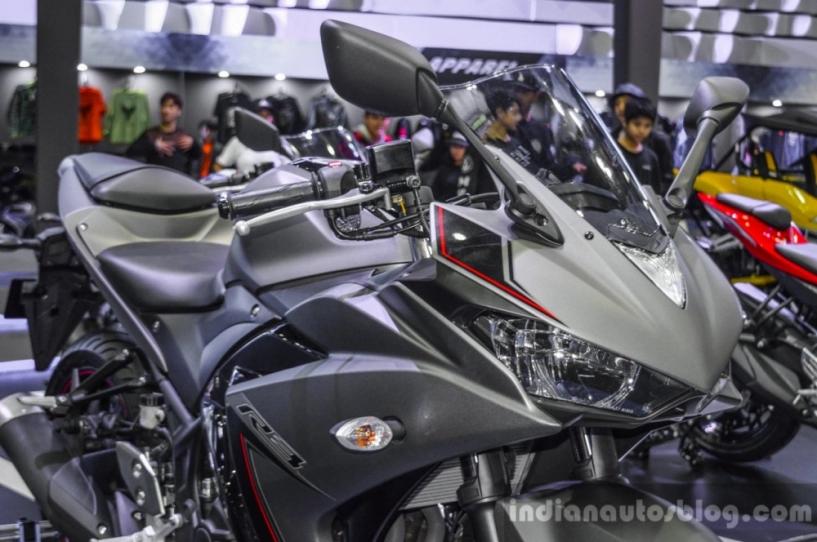 Cận cảnh yamaha r3 2016 phiên bản xám mờ tại bangkok motor show