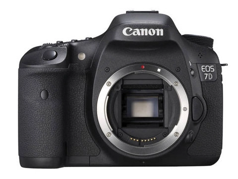 Canon 7d refurbished rẻ hơn hàng mới 250 usd