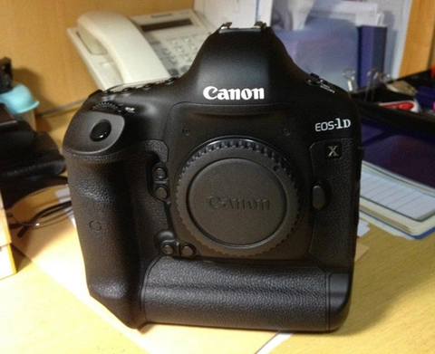 Canon eos 1d x đã bắt đầu tới tay người dùng