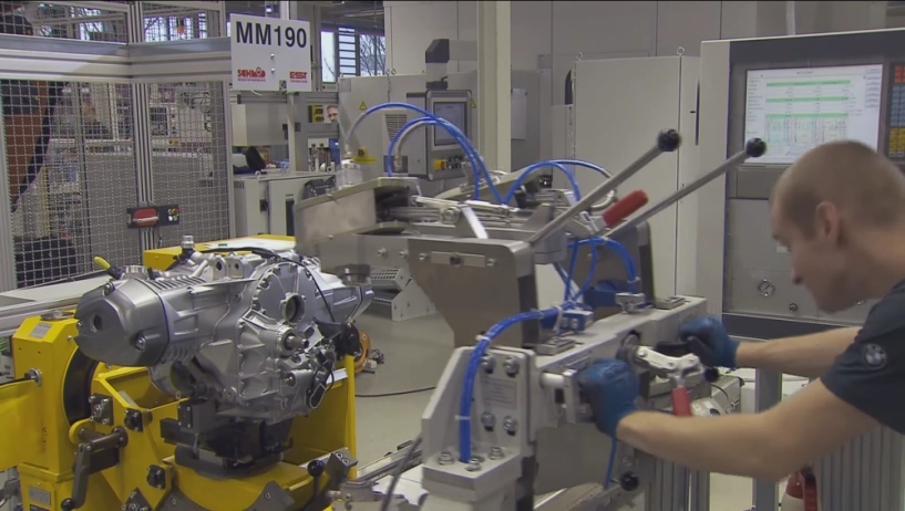 clip quy trình sản xuất và lắp ráp các dòng xe bmw tại nhà máy