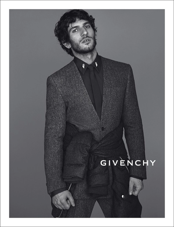 Givenchy kẻ nổi loạn từ nước pháp