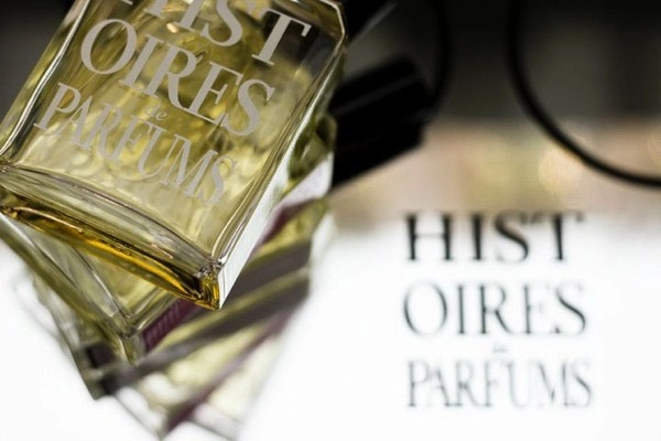 Histoires de parfums hương thơm nhuốm màu lịch sử