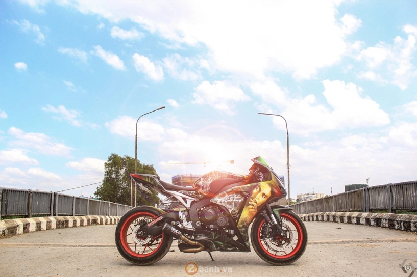 Honda cbr1000rr độ phiên bản bob marley