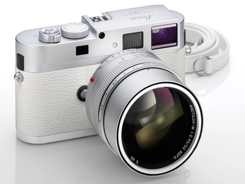 Leica m9-p bản đặc biệt màu trắng giá 30000 usd