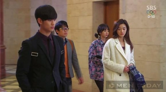 Ngắm tủ đồ của chàng trai đến từ các vì sao kim soo hyun